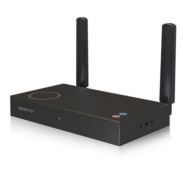 Zoom image of Selfsat FLY-200 – Trådlös HDMI-överföring med plats för hela familjen
