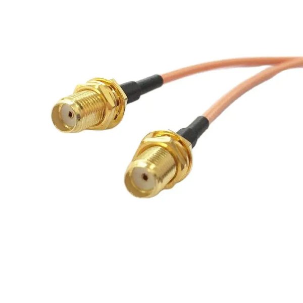 Zoom bild av SMA Hane till 2x SMA Hona Y-Pigtailkabel 15 cm