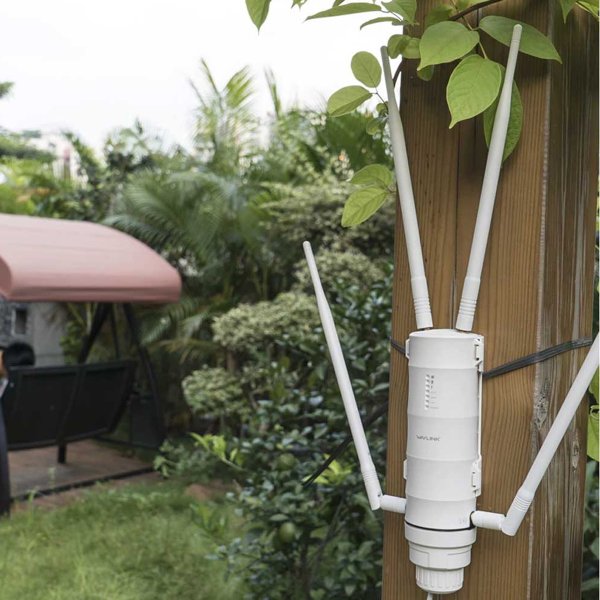 Zoom image of 2.4G , 5G Högeffekt utomhus WIFI extender trådlös wifi Repeater 1200 omkret