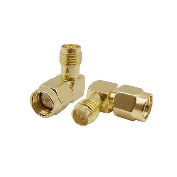 Zoom bild av SMA hane till RP SMA hons 90 grader vinkel