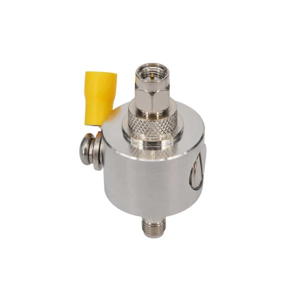 Zoom bild av SMA åskskydd och Överspänningsskydd jordad