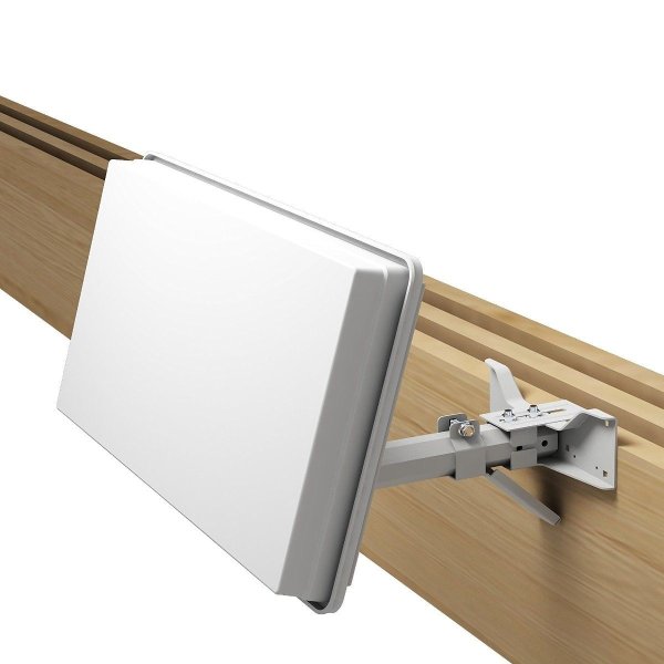 Zoom image of Parabol Selfsat H30D4+, 4 utgång