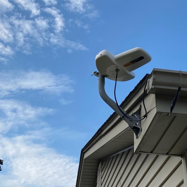 Zoom bild av Televes Dinova Boss LTE-700 – Diskret riktantenn med BOSS-teknik, TForce och LTE-filter